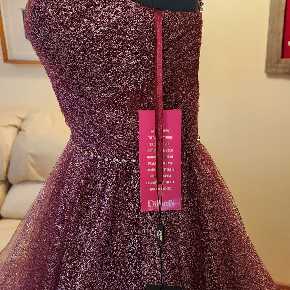 Terani Couture Wine Gown - Picture 4 of 8